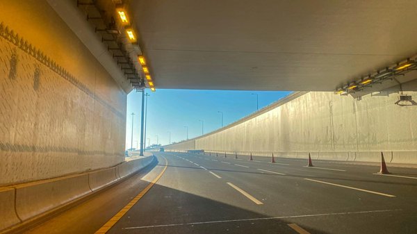 Quels sont les avantages des programmes de marche nordique pour les personnes atteintes d'arthrite?